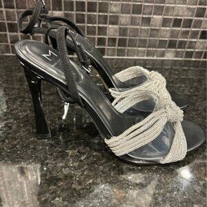 NIB Marc Fisher Black Satin Sandals With Rhinestone Knot Sandals Size 9M